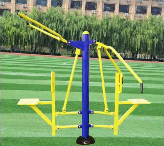 小区健身器撞腿,小区的健身器材把孩子头摔爆