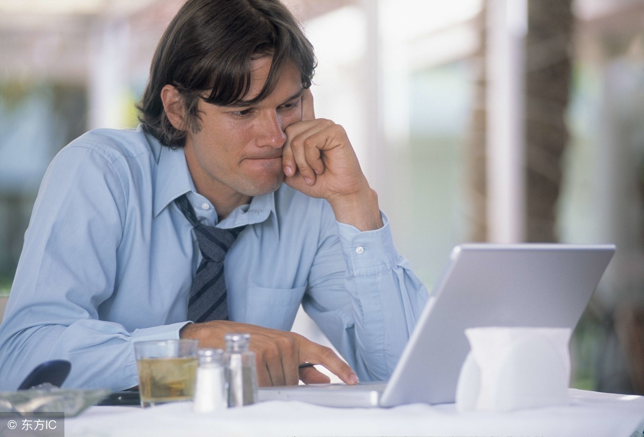 工作期间生病了,在工作的时候突发疾病