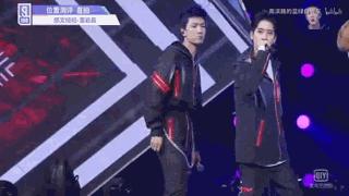 张艺兴朱正廷练舞,朱正廷张艺兴偶练互动