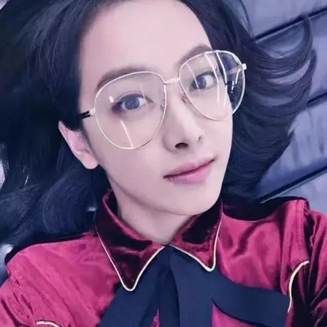 眼镜时尚单品牌子推荐,22年流行的大牌眼镜