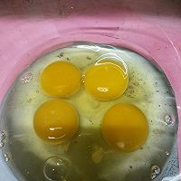 小白兔粉红色草莓蛋糕,粉红色草莓蛋糕