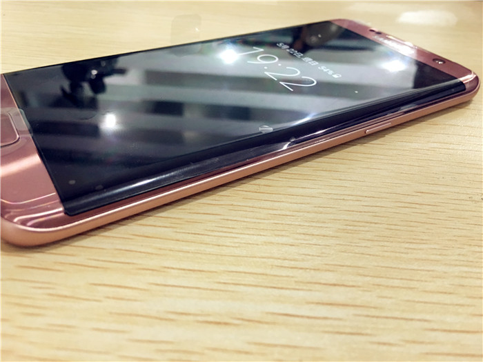 三星s7edge银色颜值怎么样 (三星s7 edge)