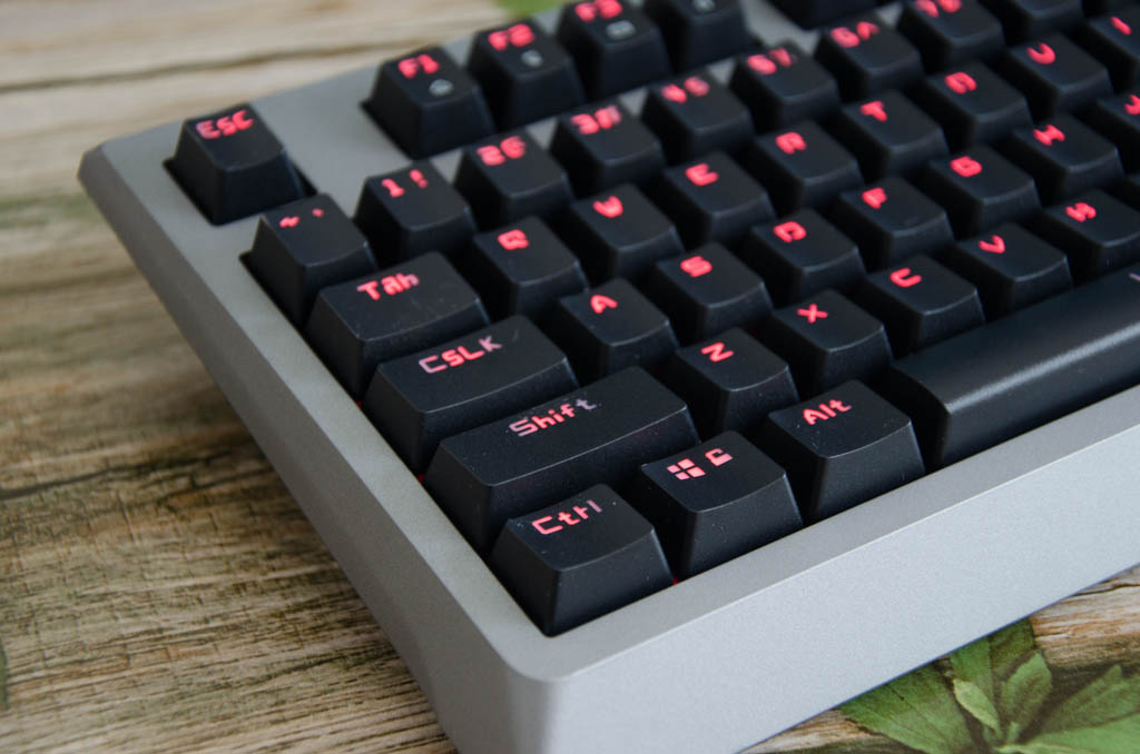 入门黑轴红轴机械键盘,机械键盘可能正在毁掉你的手腕