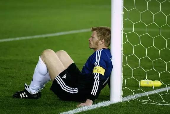 男儿有泪不轻弹中国军人,男儿有泪不轻弹天下足球