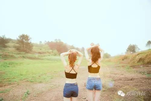 前胸后背长痘痘擦什么药,前胸后背长痘痘是螨虫吗