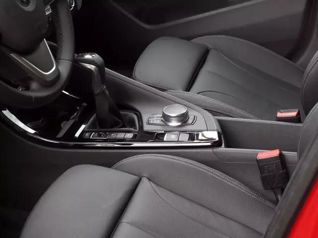 2020款宝马x1空间实测视频,15款宝马x1空间