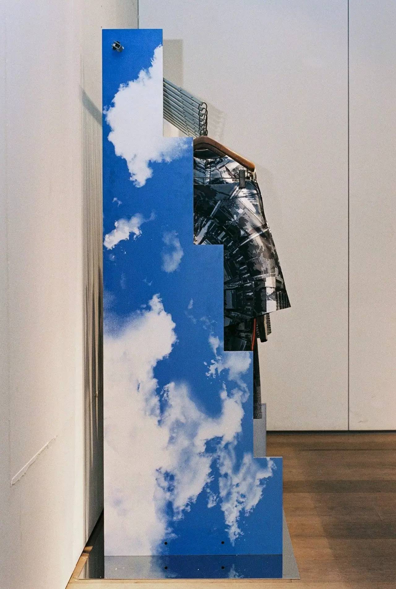 小时候看起来很乖长大后很壮,小时候看得很幼稚长大后才明白