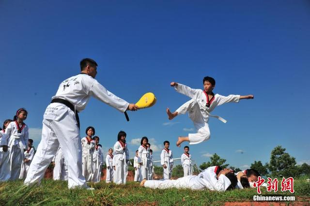 国内外萌娃,中外萌娃在中国