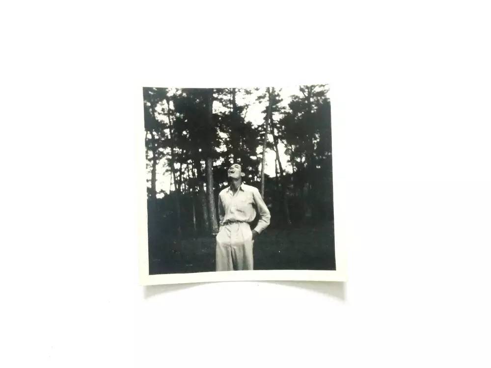 半个世纪前的铁皮箱，打开一个陌生人的罗曼史