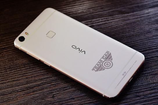 这五款手机各有各的亮点与特长,定制苹果手机推荐