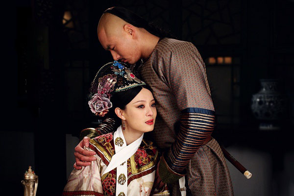 他是甄嬛传最长情的男人，第一部戏拿下杨幂，被叶璇猛追又抛弃