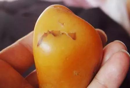 琥珀蜜蜡有瑕疵怎么办,好的琥珀蜜蜡是什么样子