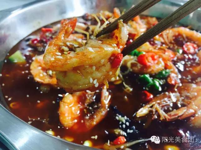 阳光探店~郑州农科路政七街附近有家爱好足球的球球虾馆