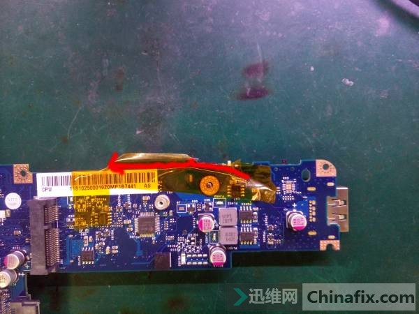 掉链子未果：联想y470使用中白屏维修成功