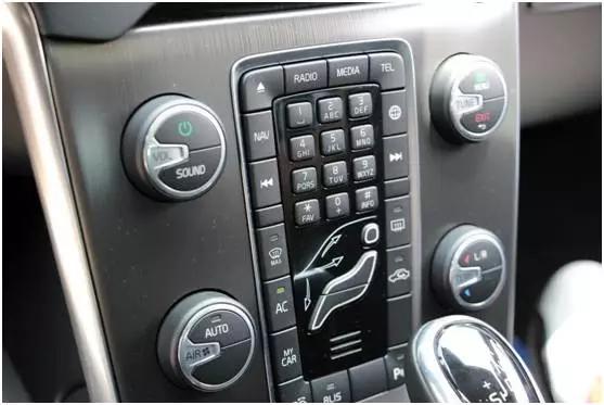 沃尔沃v40两厢值得购买吗,沃尔沃v40二手车如何选择