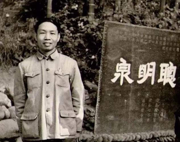 余文乐算毛线！我们的爸妈才是当年的“潮人”！