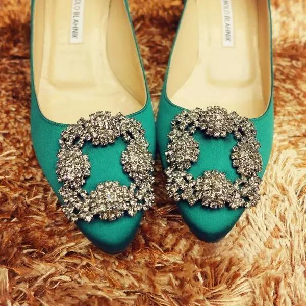 不同脚型的人应该穿什么鞋高跟鞋,各种脚型适合穿的高跟鞋动漫版