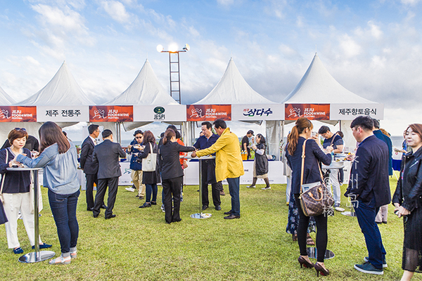 韩国济州岛最好吃的糕点美食,济州岛马肉