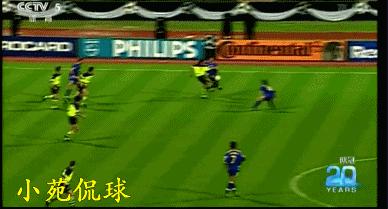 2017-18欧冠c罗倒钩,贝尔倒钩和c罗倒钩哪个更精彩