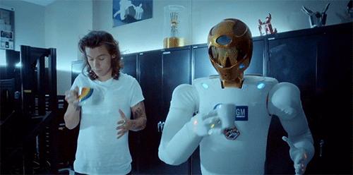 你可能不会买，但还有3亿人在乎它