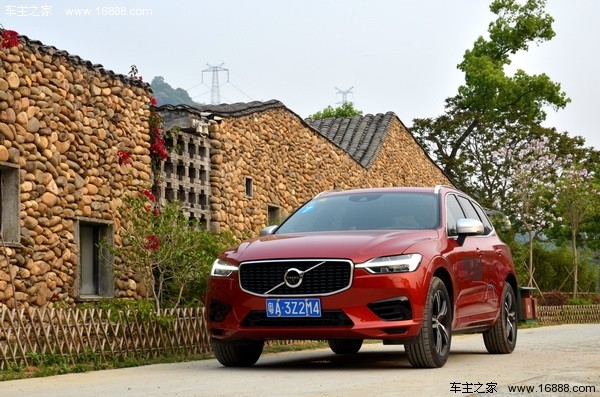 沃尔沃xc60自动驾驶视频,沃尔沃xc60自动驾驶讲解