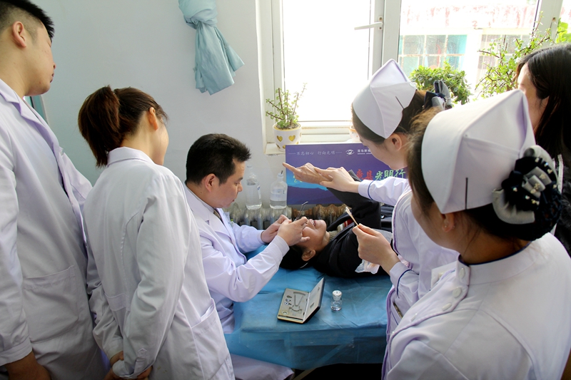 青岛新视界眼科和青岛眼科,青岛新视界眼科医院龚华清