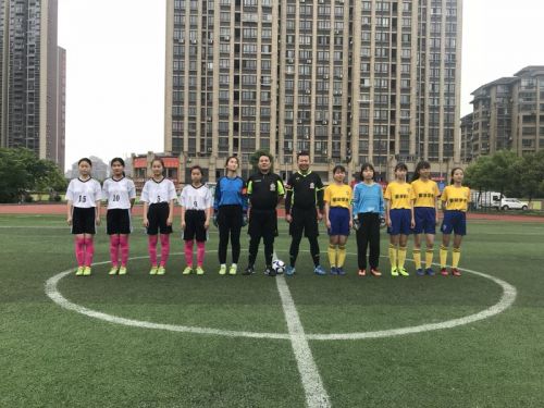 铿锵玫瑰中国女足夺冠献歌,女足铿锵玫瑰黄金一代