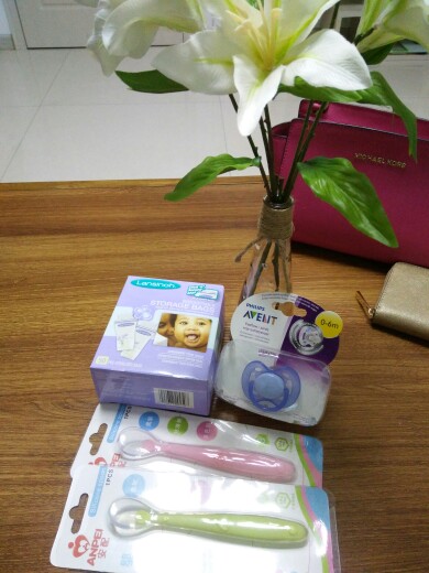 送给100天宝宝最实用的礼物,给宝宝准备个什么值得珍藏的礼物