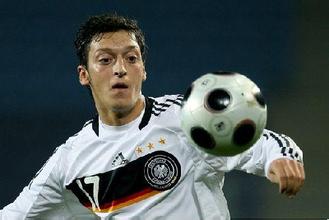 小跳蚤是哪位球星,小跳蚤是谁的外号