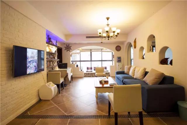 自带饭锅走遍60多个国家的他，在成都给了四海之友一个家