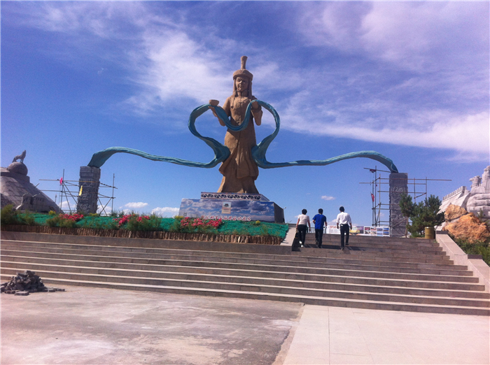 重回巴彦淖尔：八百里河套我用三天走过，十四年之痒我于一夕安放