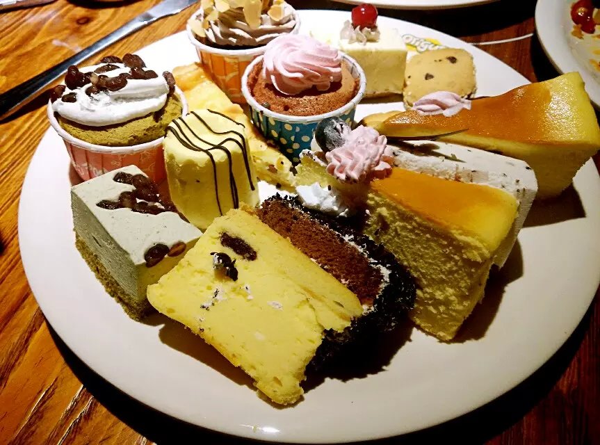 好伦哥海鲜自助长江广场店,好伦哥海鲜自助北京旗舰店