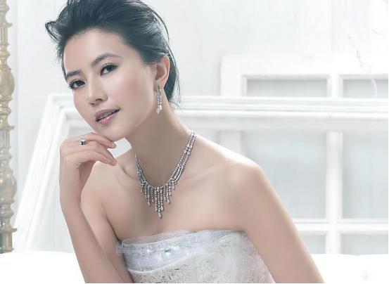 痘痘黑头粉刺成因图片,下巴痘痘成因