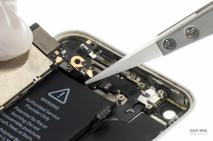 拆iphone5c教程,苹果5c换后壳