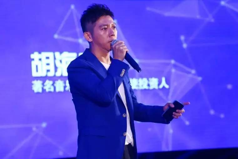 原声这是什么场合，竟让海泉即席高唱《奔跑》