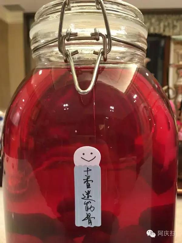 看欧洲杯，就该喝这个：手把手教你做超简单的杨梅烧