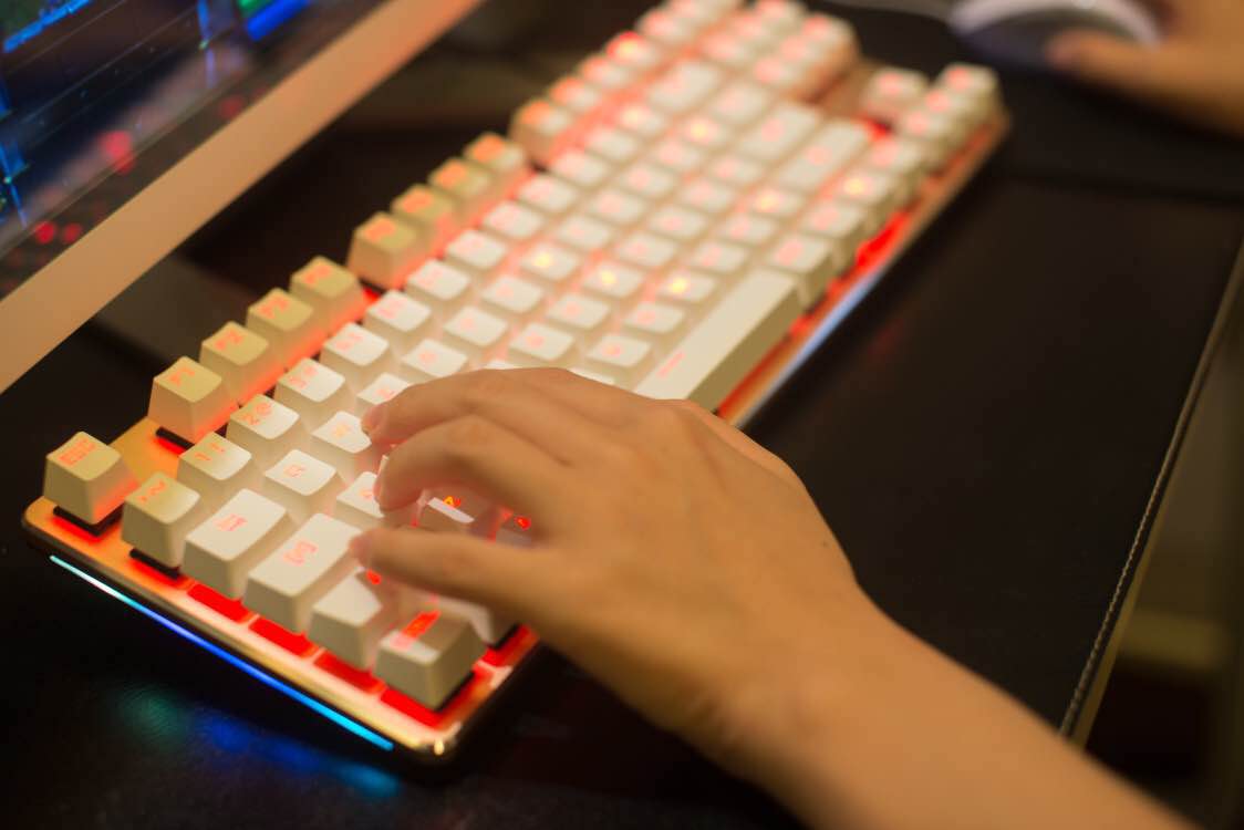 魔都同人祭CP18，萌妹纸热捧富勒SM681R