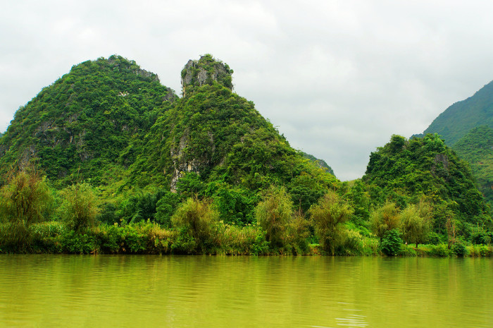 巴马世界旅居圣地,广西巴马长寿圣殿图片
