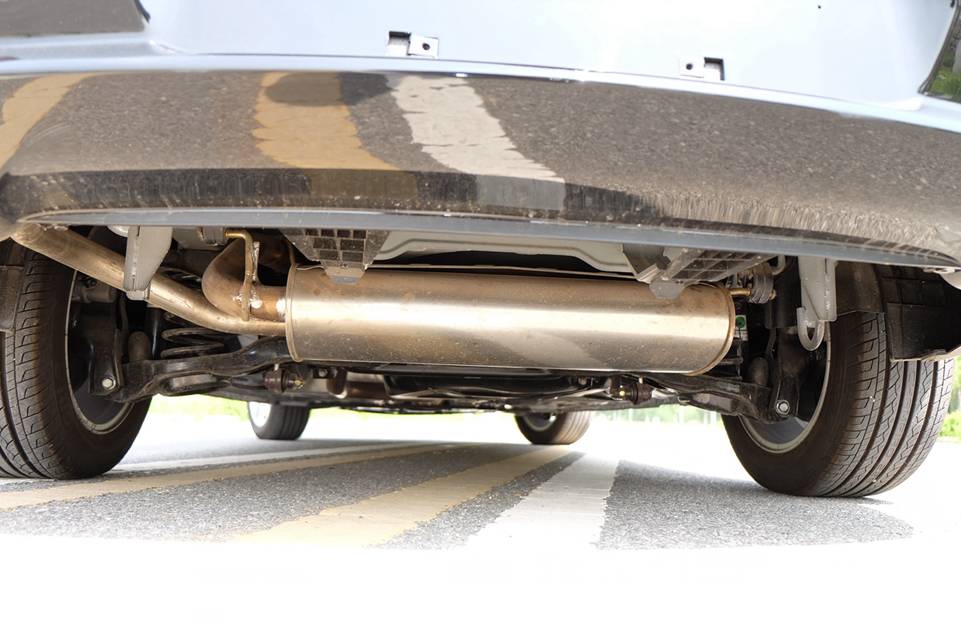 海马m61.5t手动测评,17年自动1.5t海马m6评测