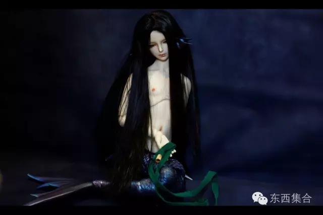 她是资深娃娘,也是暴雪爸爸的死忠粉