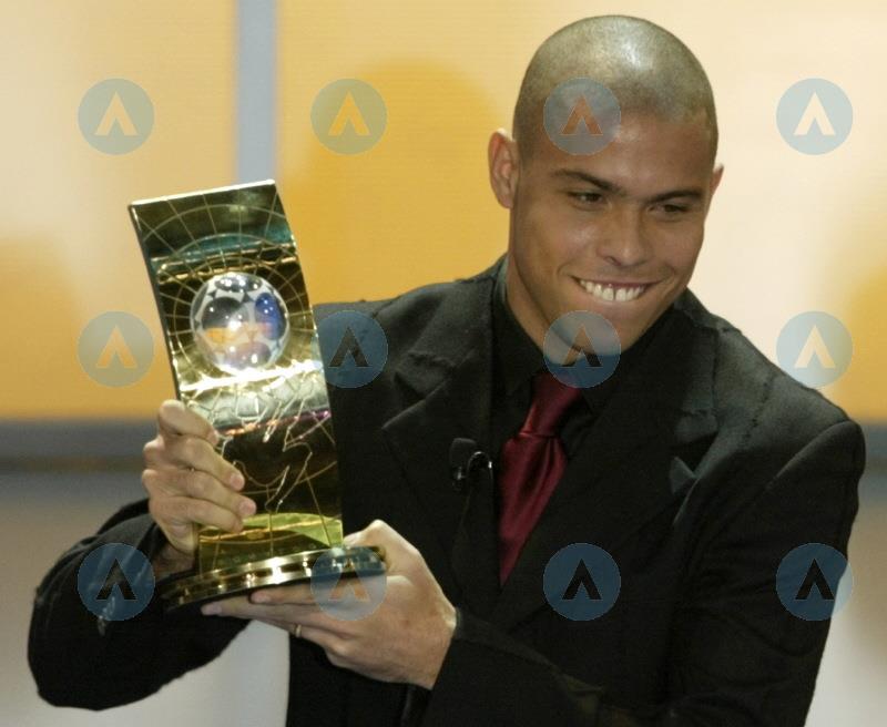 足球鞋nike传奇系列,耐克刺客cr7足球鞋推荐