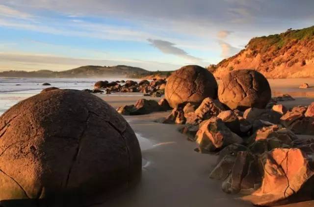 新西兰奇异圆石,摩拉基大圆石龟背形成原因