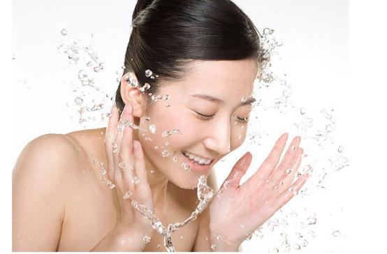 脸颊和下巴长痘,脸颊长痘原因