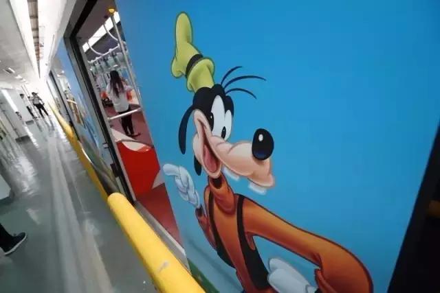 上海迪士尼春季巡游火车 (迪士尼上海开放时间表)