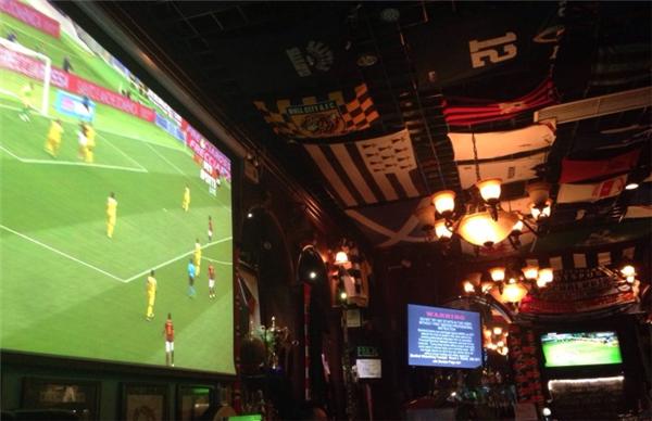 萝岗哪个酒吧可以看欧洲杯,在伊宁市看欧洲杯的酒吧