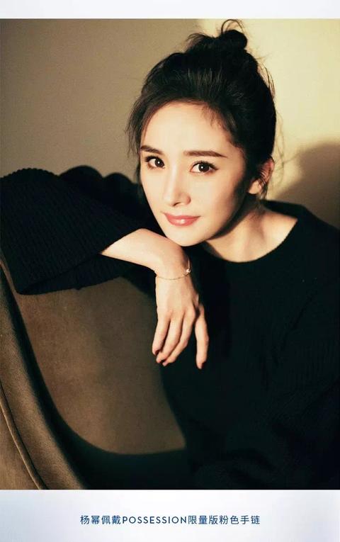 杨幂拎的纸袋子,杨幂包被抢的电影