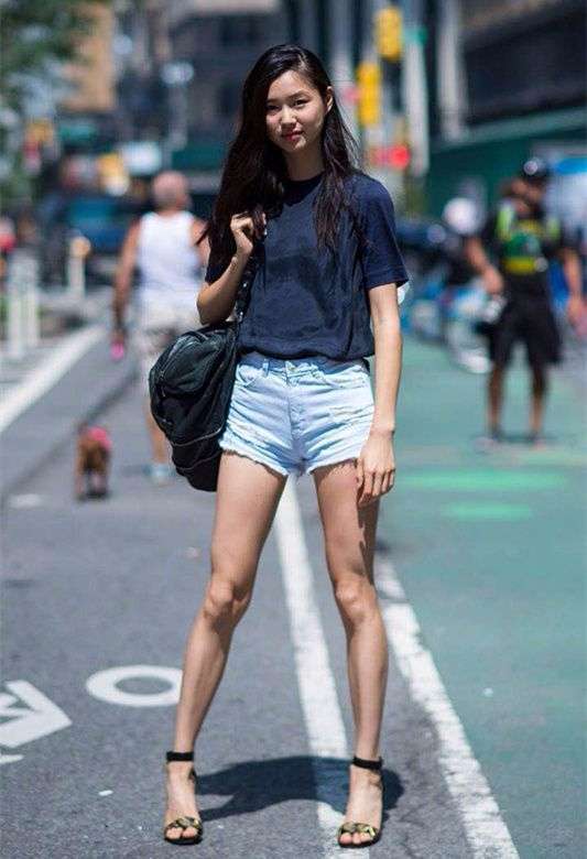 缁村瘑澶х闈㈣瘯妯＄壒,缁村瘑澶х绉诲笀涓婃捣