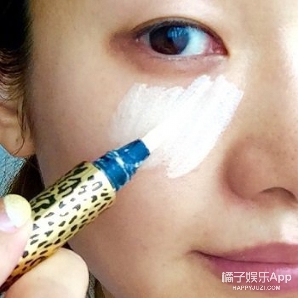 女孩脸从侧面看很扁该怎么办,女生脸看着显年纪小怎么办