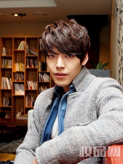 长腿欧巴金宇彬HOLD住百变发型尽显男神范