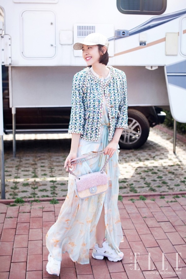 运动鞋配什么连衣裙子好看,运动鞋与裙子怎么搭出高级感